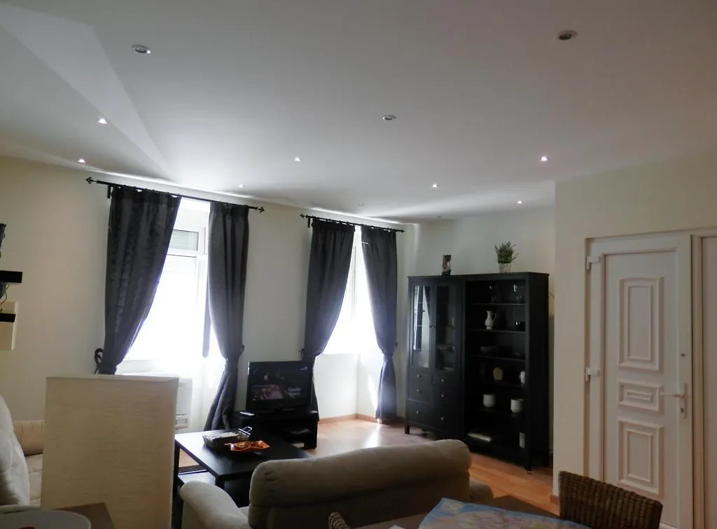 Downtown, Cozy Apartment In Lisboa Portugal